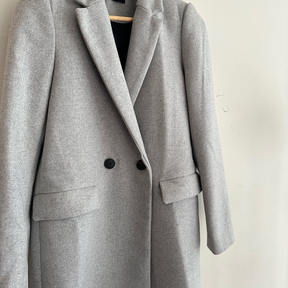 Beautiful Grey Spring Jacket!! Great Condition - image 5